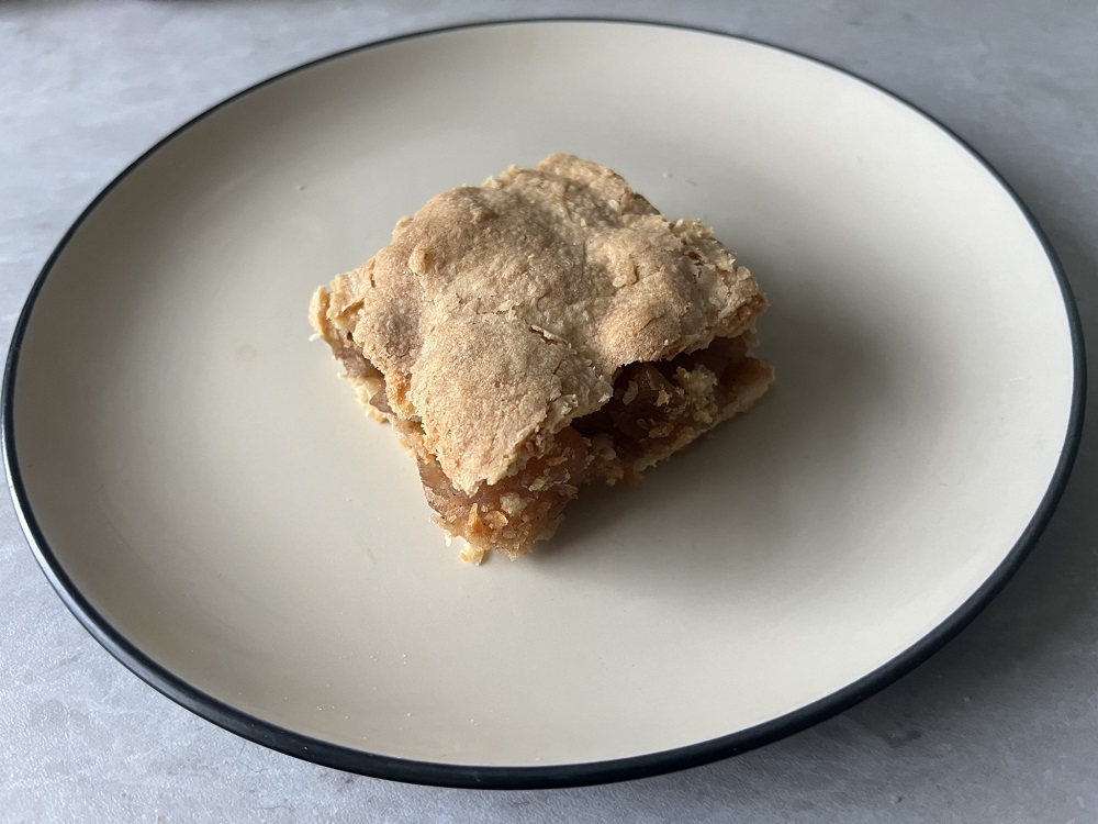 Szarlotka recipe slice